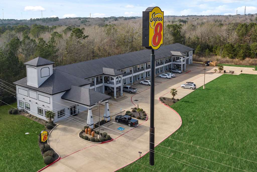 Super 8 by Wyndham Carthage TX - photo 3