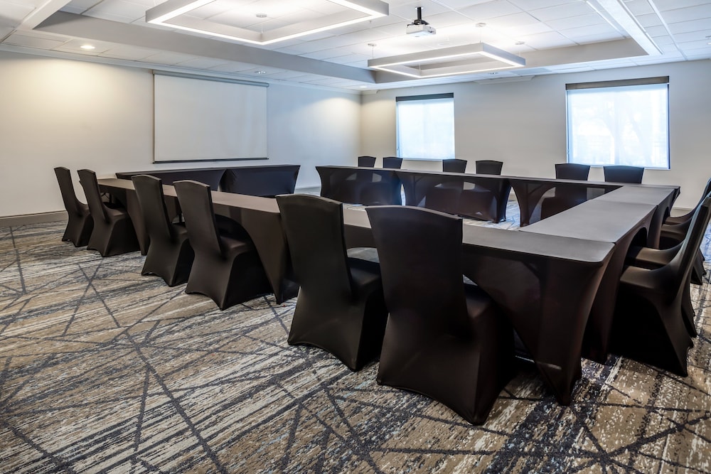 Holiday Inn Express Hotel & Suites New Tampa I 75 by IHG - photo 72