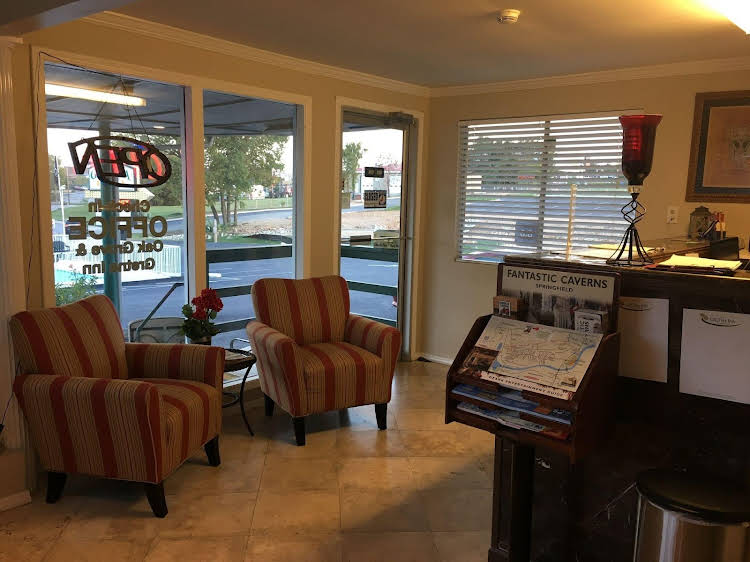 Oak Grove Inn - photo 15