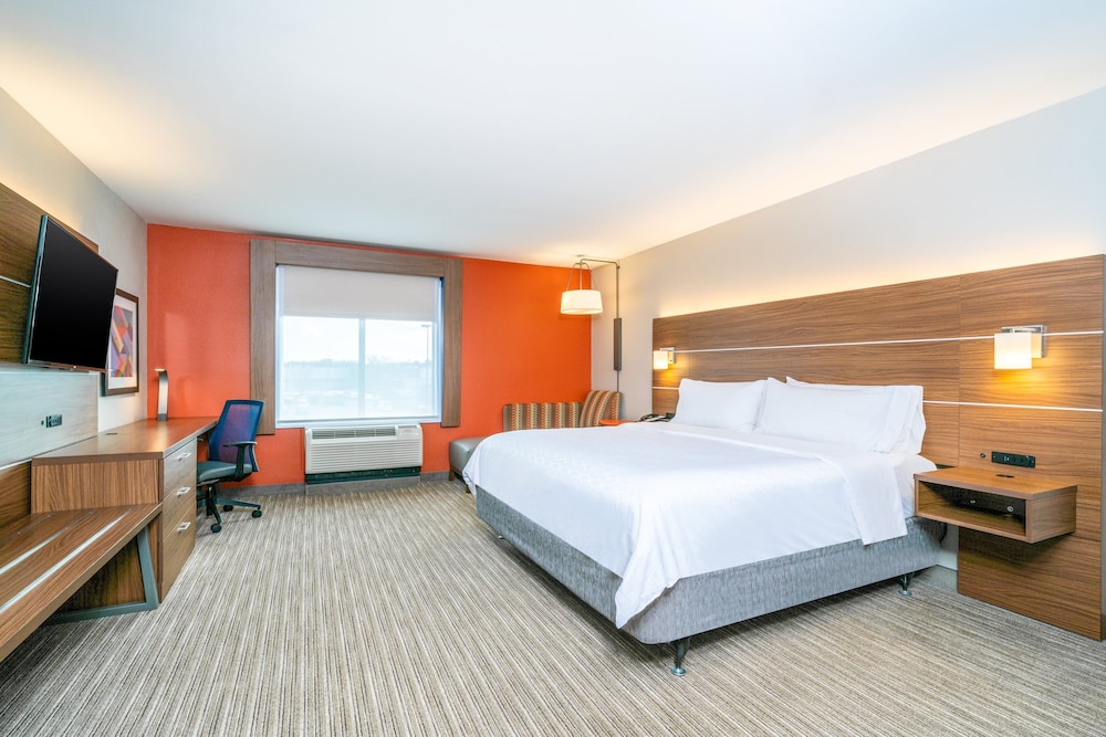 Holiday Inn Express Hotel & Suites Tappahannock by IHG - photo 11
