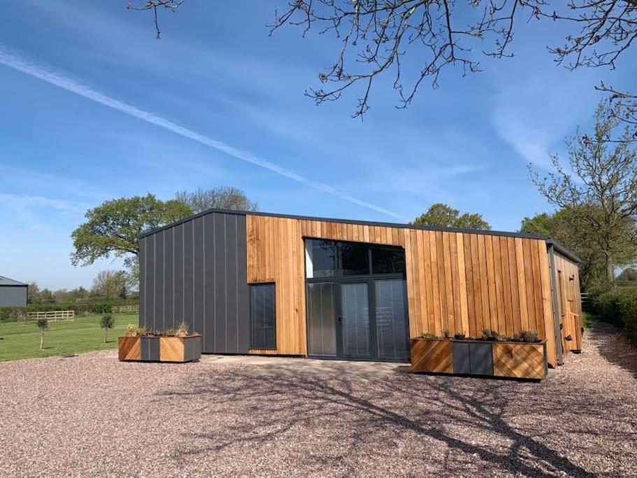 Private Luxury Barn In Its Own 0.75Acres in Ashbourne, United Kingdom