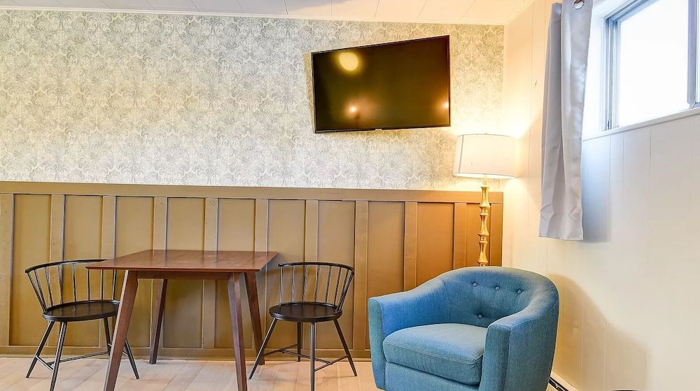Old Tale Inn - photo 14