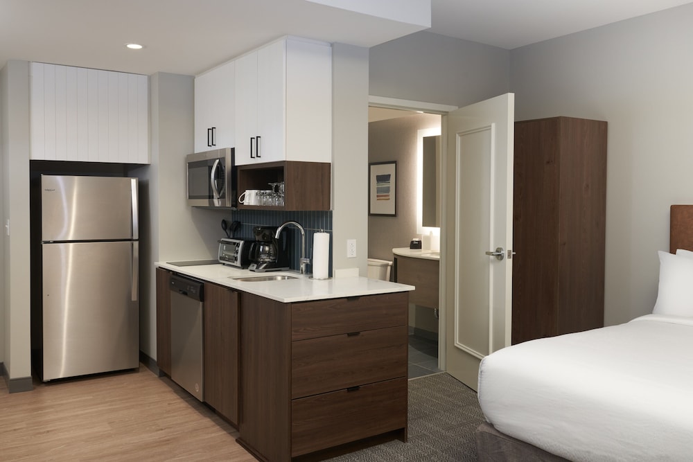 Staybridge Suites Wilmington Downtown by IHG - photo 13