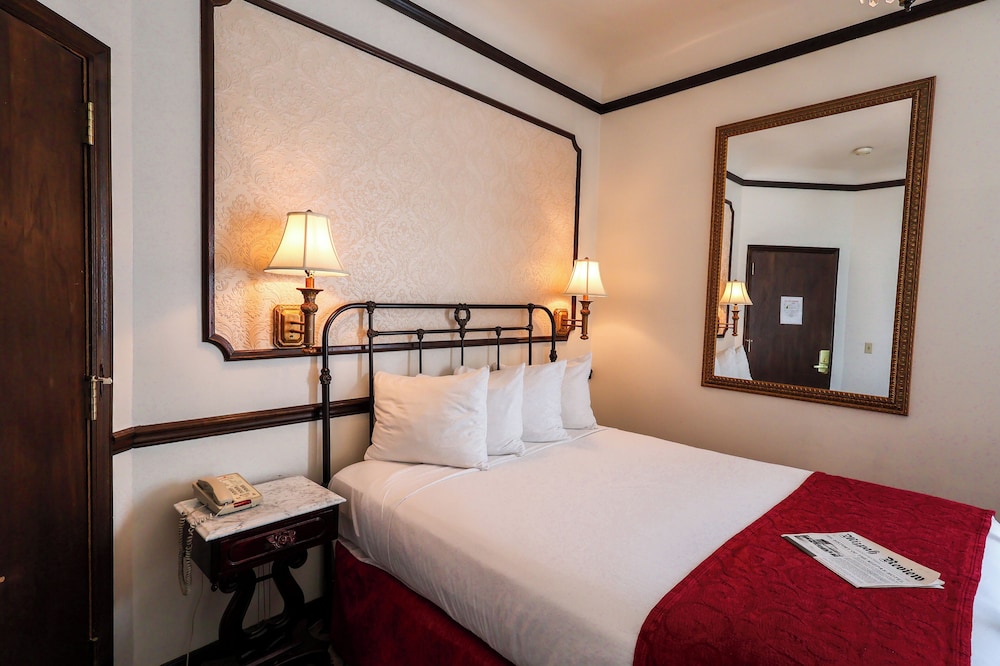 Mizpah Hotel - photo 21