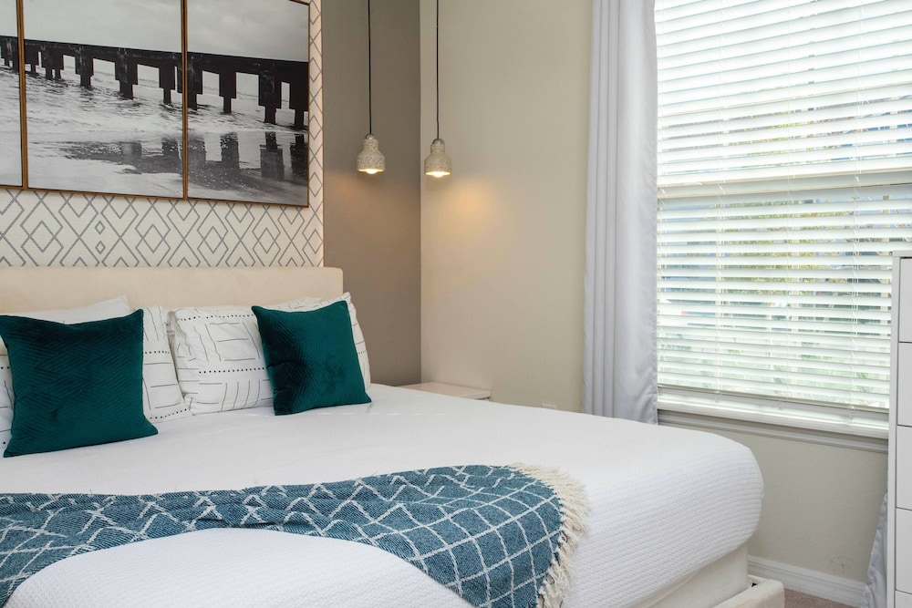 Gorgeous Themed Townhome at Windsor at Westside WW8915 - photo 21