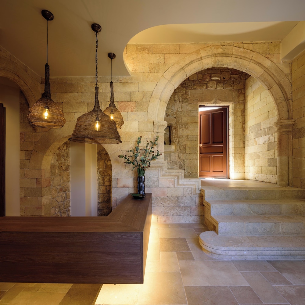 Arthur Suites - carbon neutral hotel in Rodos