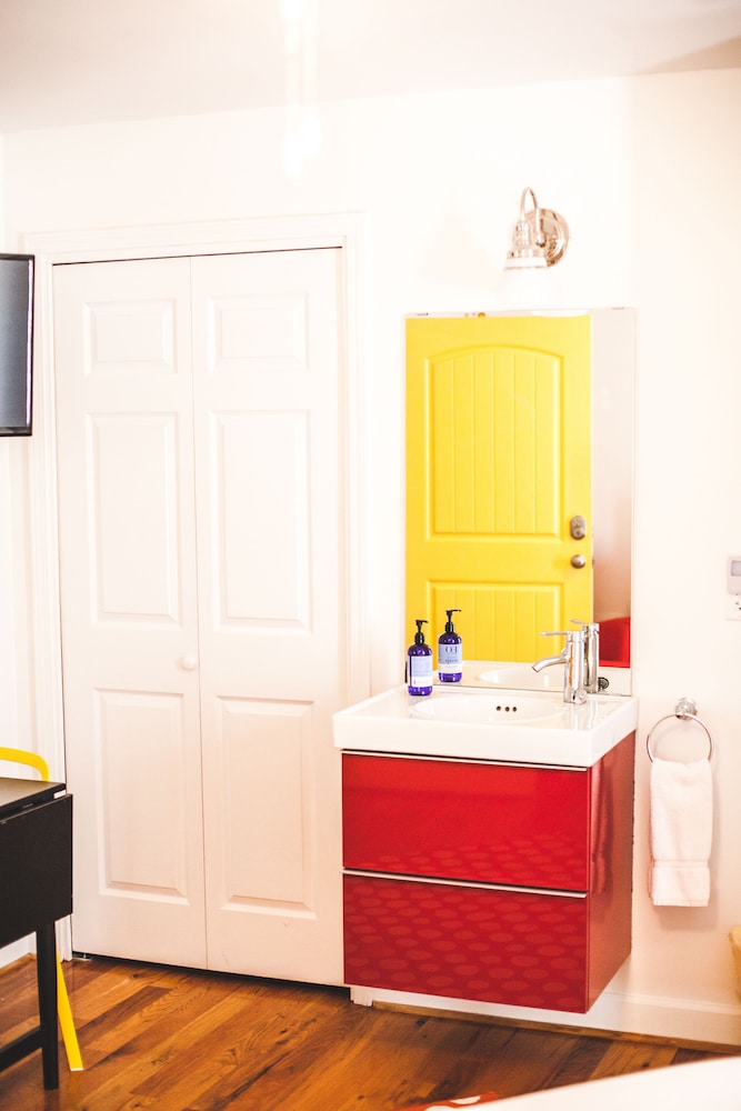 Swamp Rabbit Inn Travelers Rest - photo 45