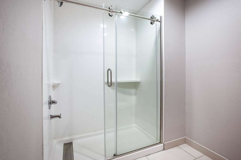 Baymont by Wyndham Traverse City - photo 21