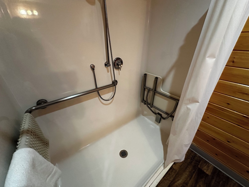 Westport Marina Cottages - photo 52