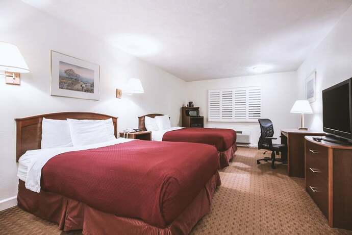 Sky Palace Inn & Suites Mccook - photo 10