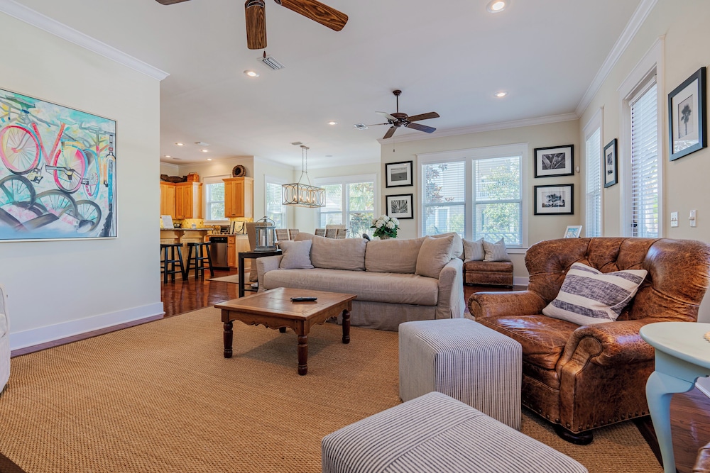 Pet Friendly Seacrest Home for 10 Resort Pool Beach Shuttle - photo 16