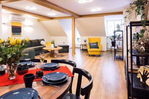 Rothko apartment 8 guests 4bedrooms Riga Old Town — 4-Star Luxury Hotel in Riga, Latvia