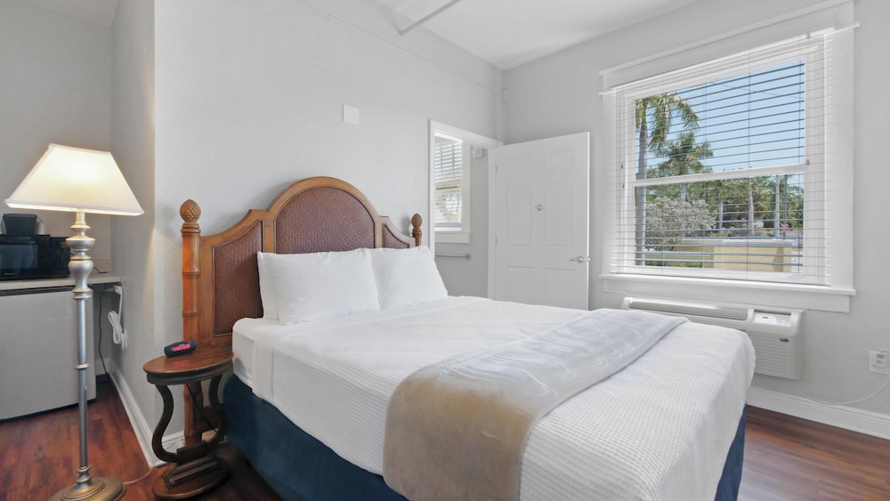 Crystal Bay Historic Hotel - photo 44