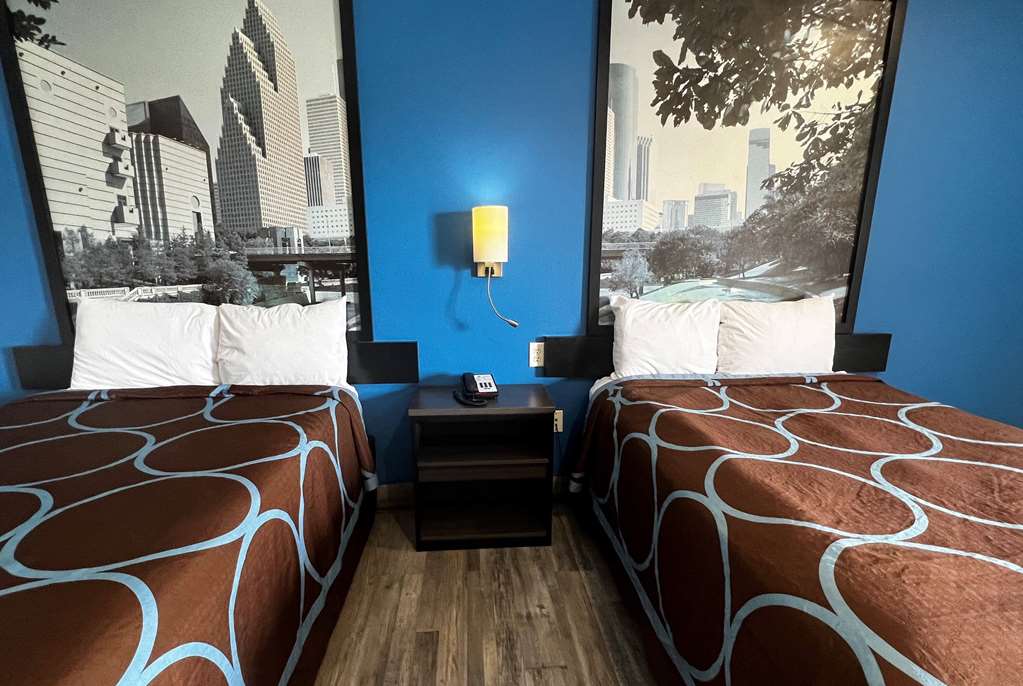 Super 8 by Wyndham Houston North I 45 - photo 17