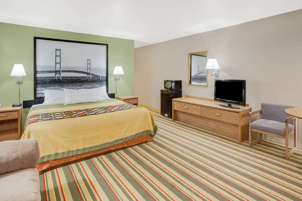 Super 8 by Wyndham Grayling - photo 12