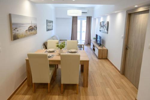 2br Apartment Next To the Metro Station — 4-Star Luxury Hotel in Athens, Greece