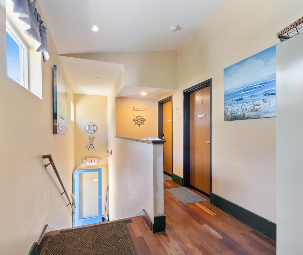 Three Arch Inn - photo 21