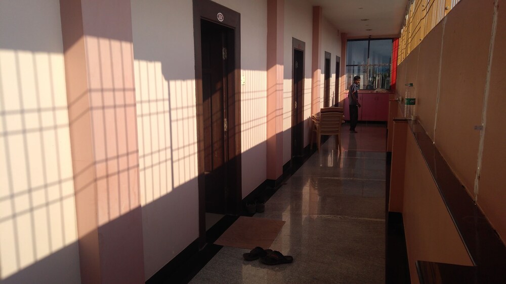 Super Hotel O Kurnool Near Kurnool Medical College — Kurnool