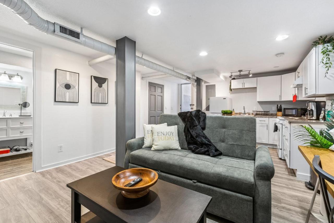 Basement with Full Kitchen and Near Downtown in Denver, United States