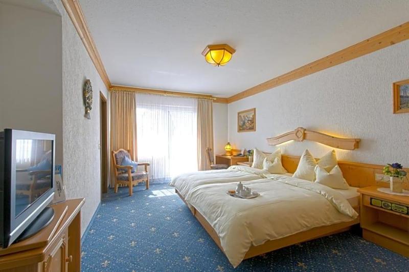 Landhotel Lohmann — Langenfeld — photo 4