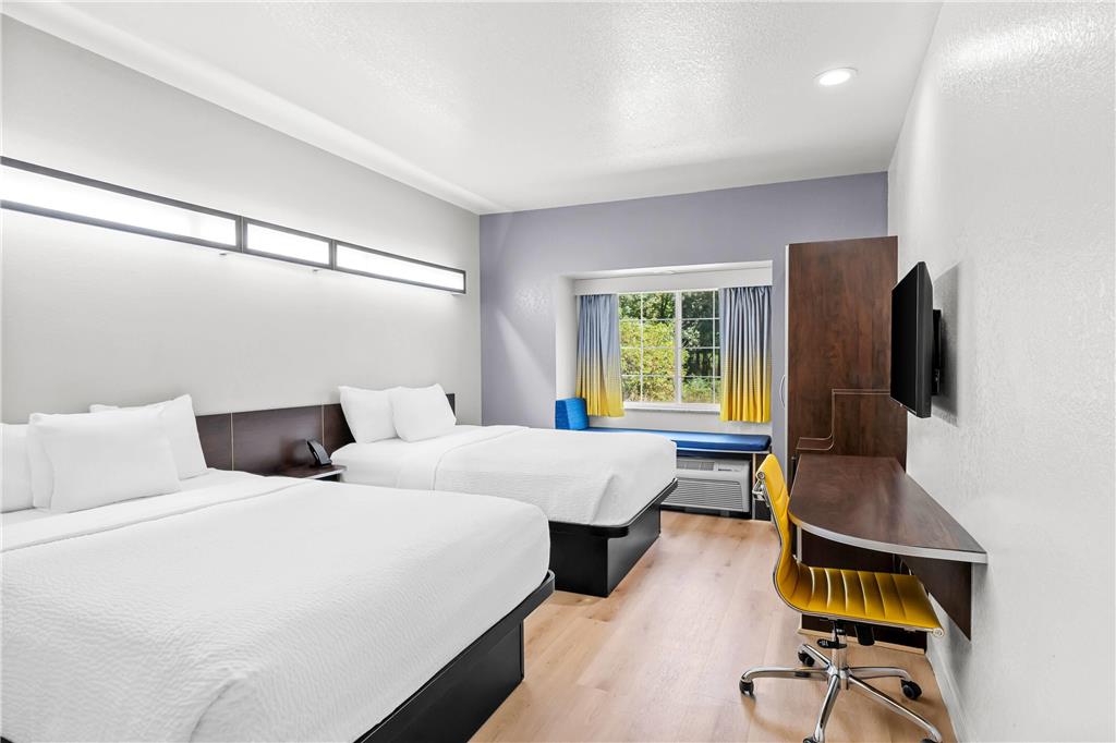 Microtel Inn & Suites by Wyndham Searcy - photo 16