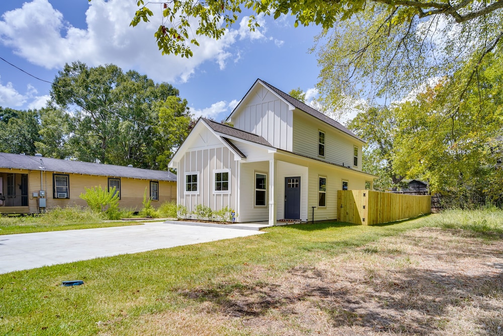 Midcity Mural House in Baton Rouge: 3 Mi to Lsu - photo 12