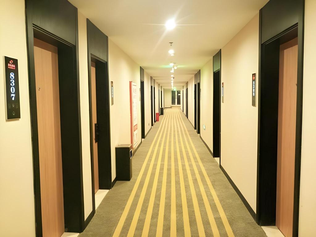Shell Hotel Lixin Passenger Transport Center — hotel in Lixin Chengguanzhen