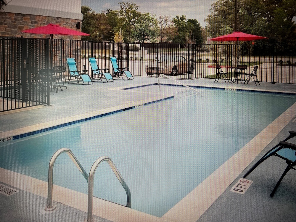 Baymont by Wyndham College Station - photo 30