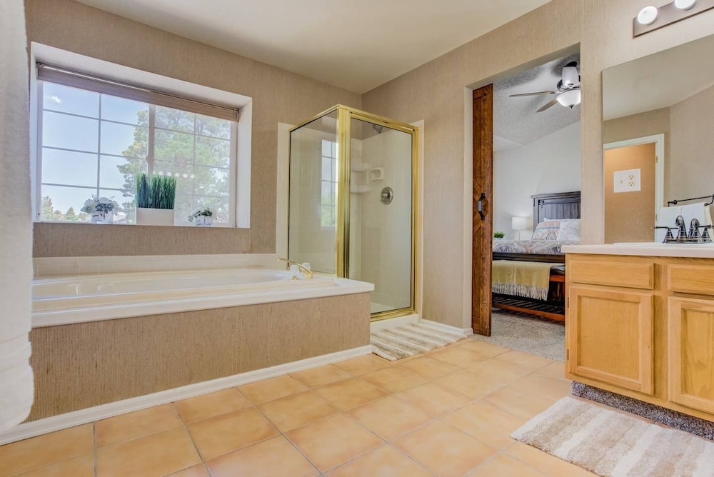 4BR AF Academyw hot Tub & Firepit - photo 6