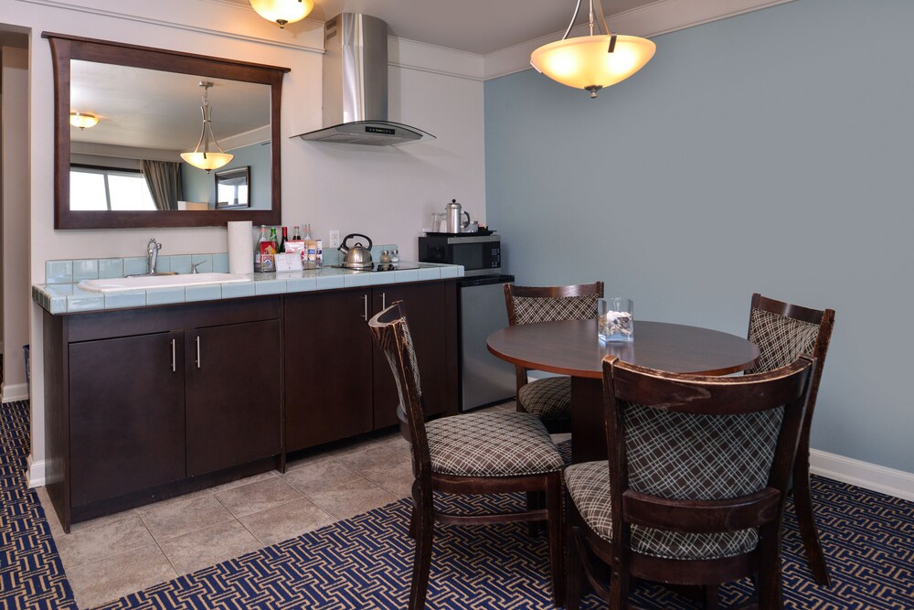 Inn at Nye Beach - photo 42
