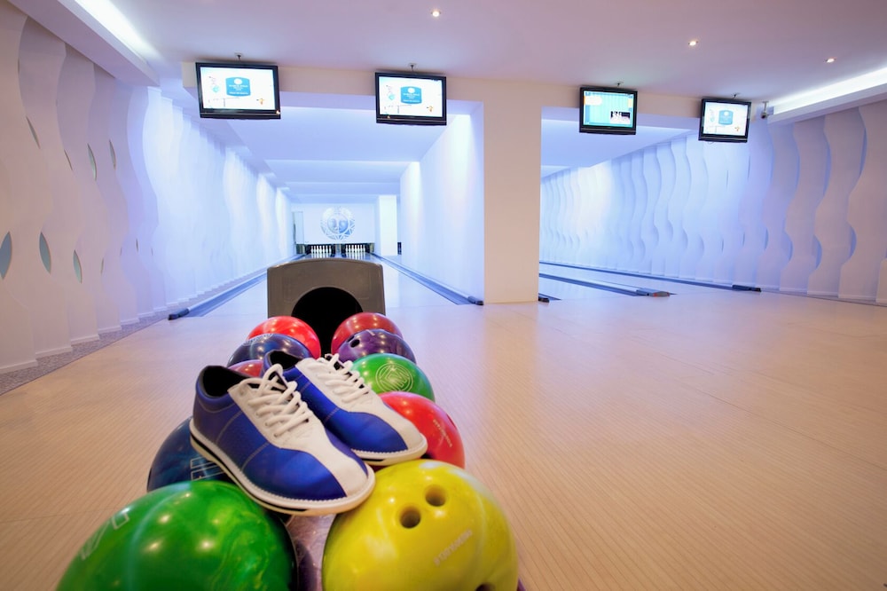 Bowling