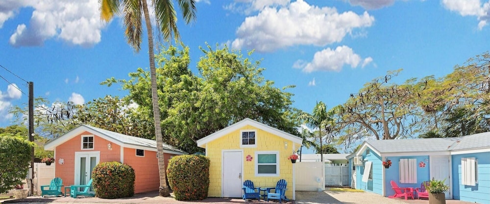 Tropical Cottages in Marathon, United States