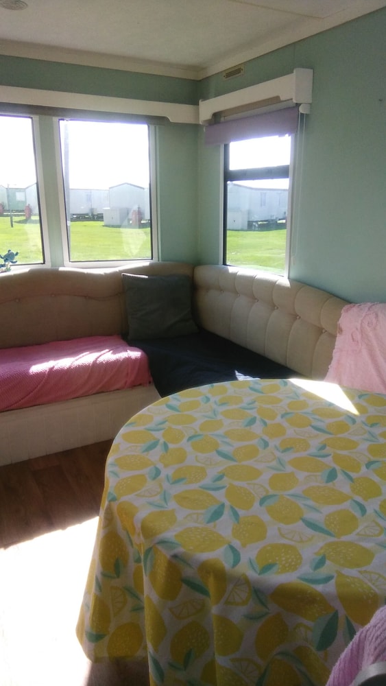Charming 3 bed Caravan in Camber Food Rest in Rye, United Kingdom