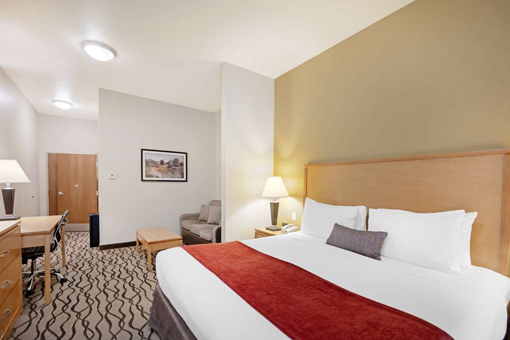 Best Western Plus Guymon Hotel & Suites - photo 11