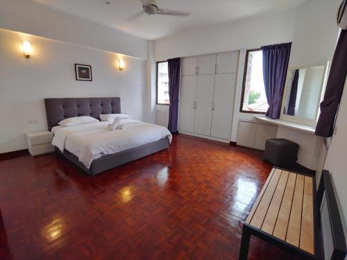 GurneyVille — 4-Star Luxury Hotel in George Town, Malaysia