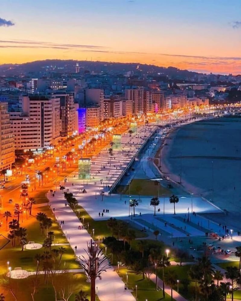 Aphrodite Elegant Apartment with Wifi AC & Netflix — 4-Star Luxury Hotel in Tangier, Morocco