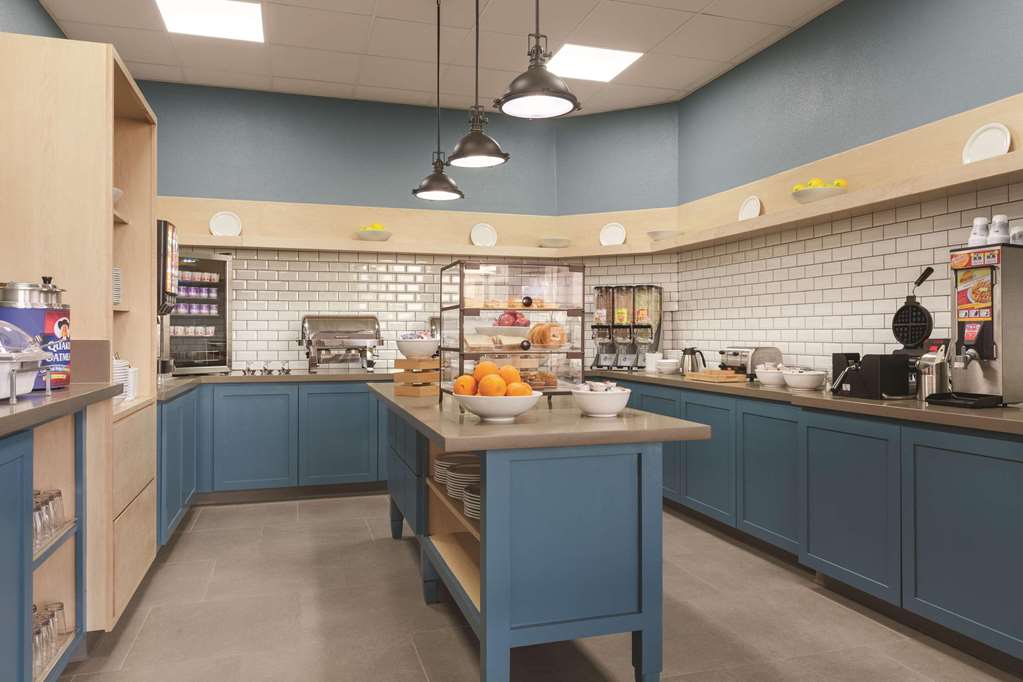 Country Inn & Suites by Radisson Bakersfield CA - photo 15
