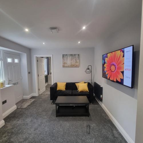 A Luxury 2 Bed Flat In Romford 21154026 — Romford