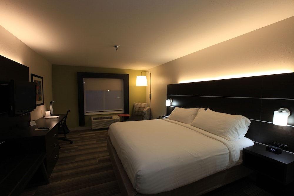 Holiday Inn Express Hotel & Suites Chattanooga Hixson by IHG - photo 15