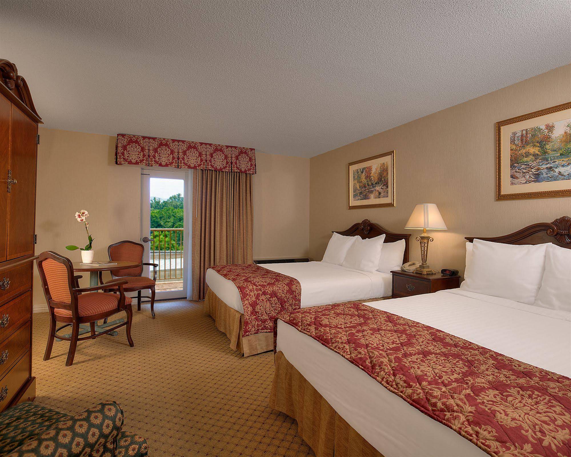 Music Road Inn - photo 10