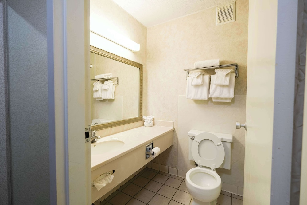Fireside Inn & Suites Portland - photo 65