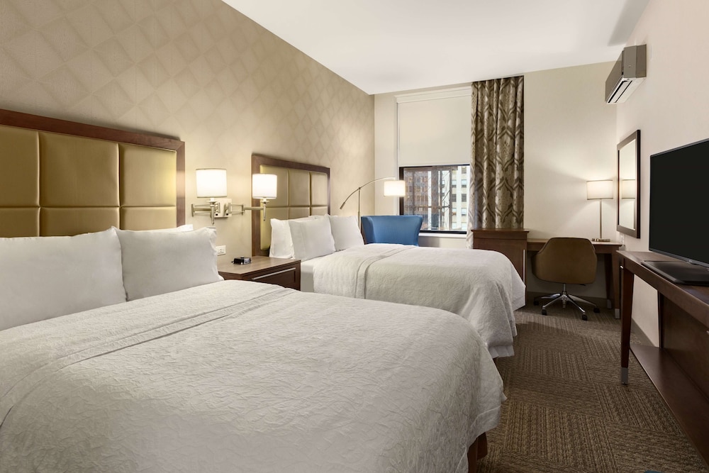 Hampton Inn Chicago Downtown N Loop Michigan Ave - photo 11