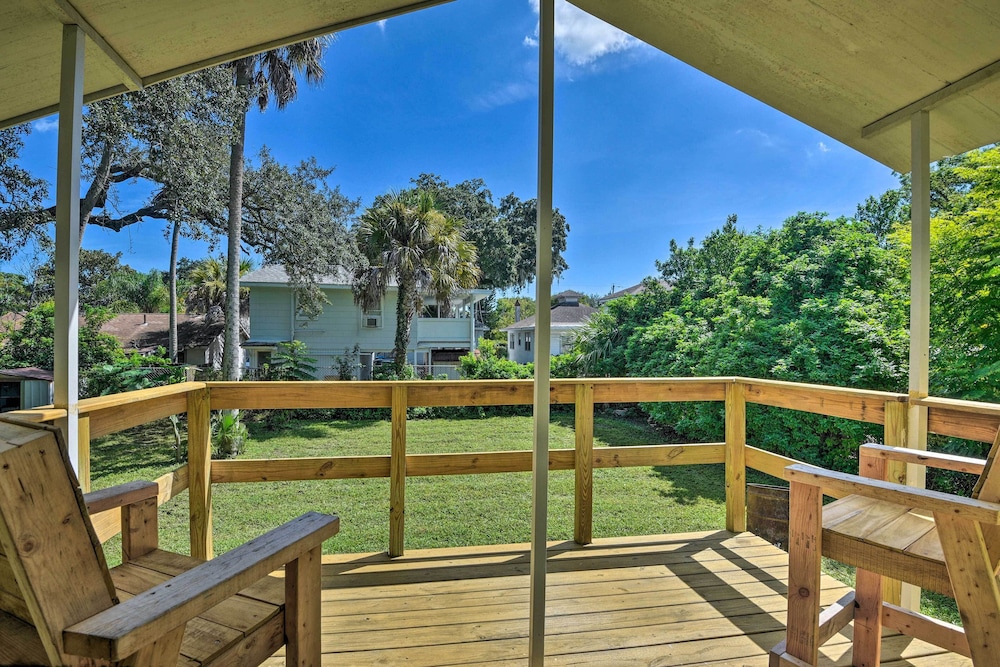 Daytona Beach Escape w Studio 3 Mi to Beach — hotel in Holly Hill