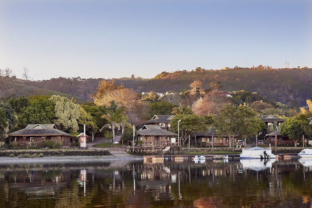 Knysna River Club by First Private Stays — 4-Star Luxury Hotel in Knysna, South Africa