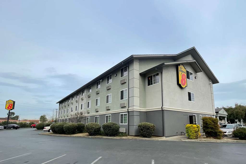 Super 8 by Wyndham Sacramento Florin Rd - photo 2