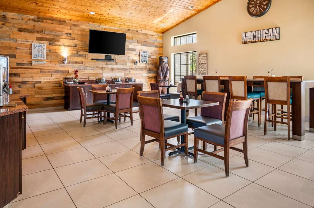 White Pine Inn & Suites - photo 36