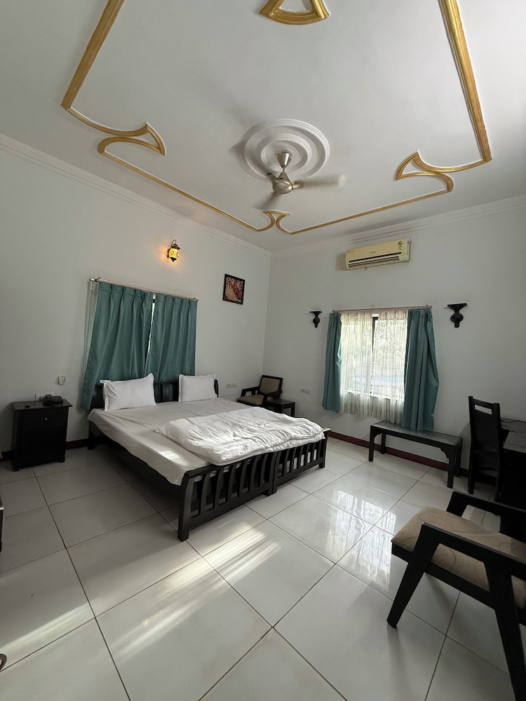 Red Rock Hotel & Restaurant — Bikaner — photo 4