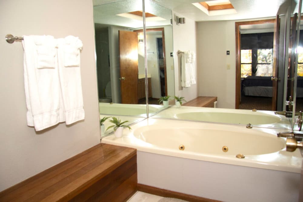 Quality Hill Resort - photo 27