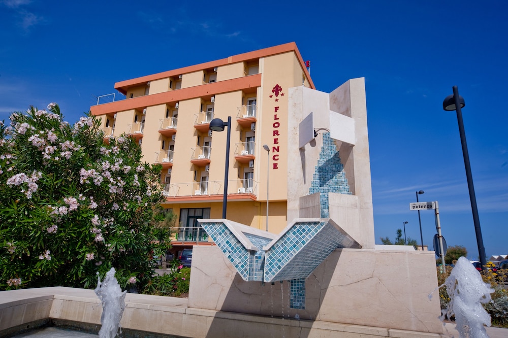 Hotel Florence — hotel in Mondolfo