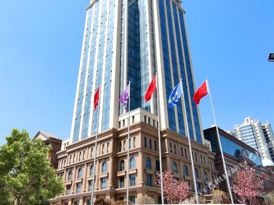 Qinjin International Hotel — hotel in Hechuan